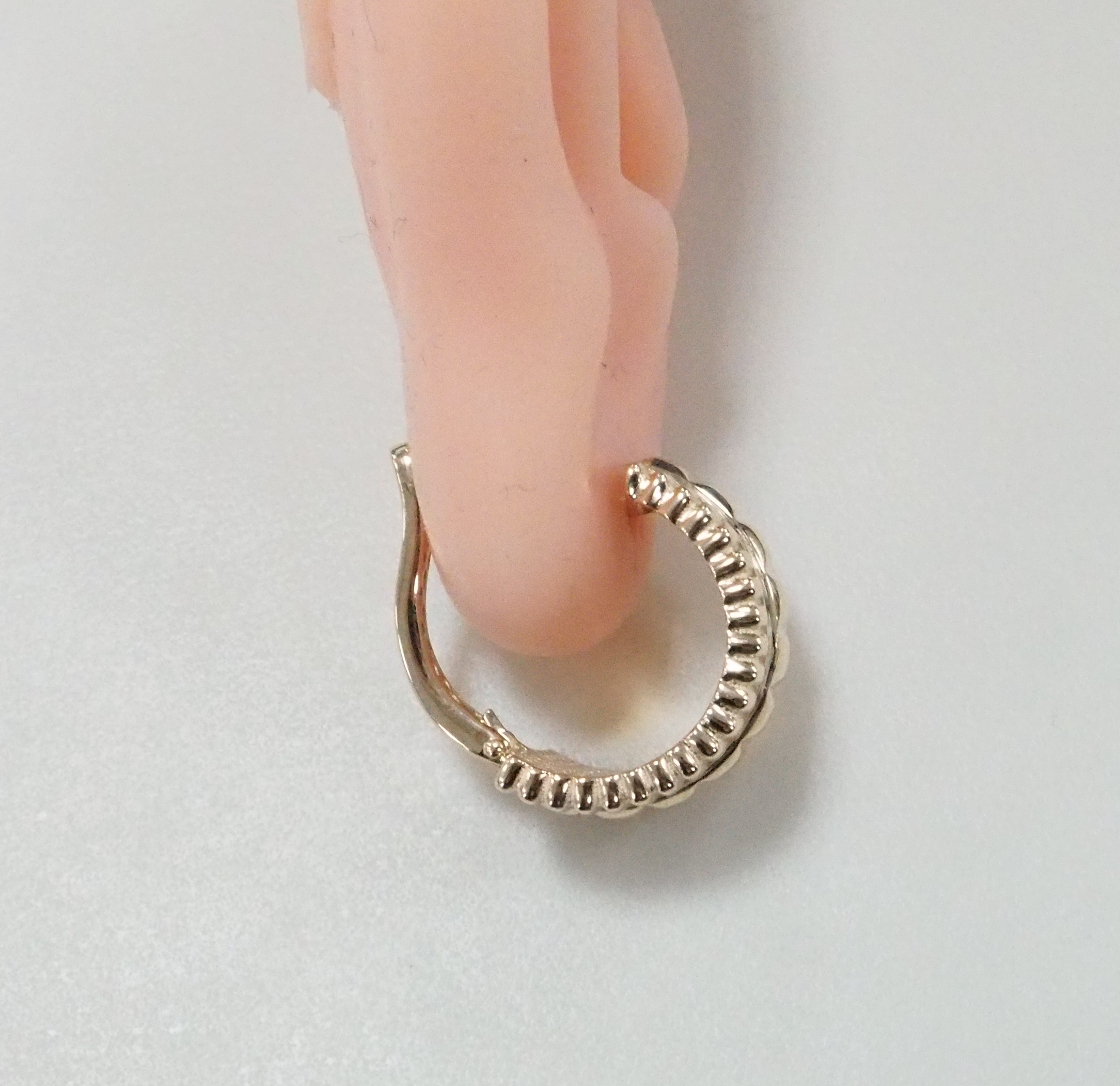 Серьги из золота
